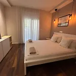 Mediteran Апартаменты Макарска