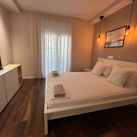 Mediteran Apartamento Makarska
